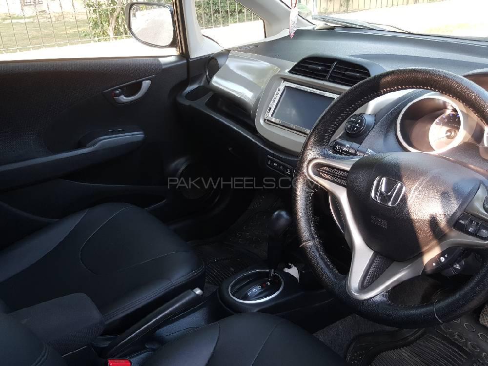 Honda Fit 2012 for Sale in Lahore Honda Fit 2012 for Sale in Lahore Image-7