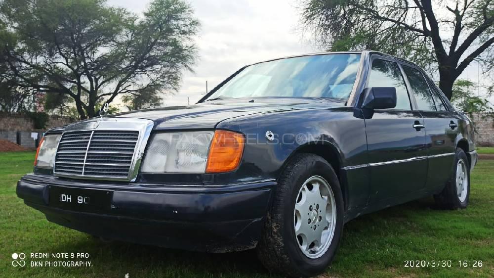 Mercedes Benz E Class 1992 for Sale in Islamabad Image-1