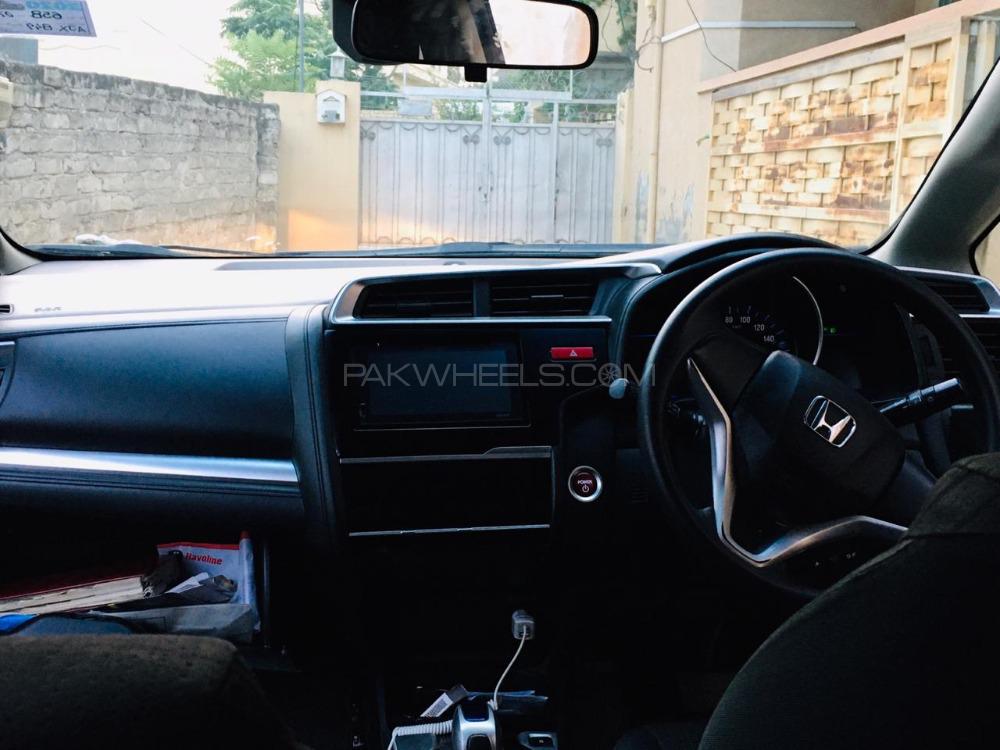 Honda Fit 2014 for Sale in Rawalpindi Honda Fit 2014 for Sale in Rawalpindi Image-8