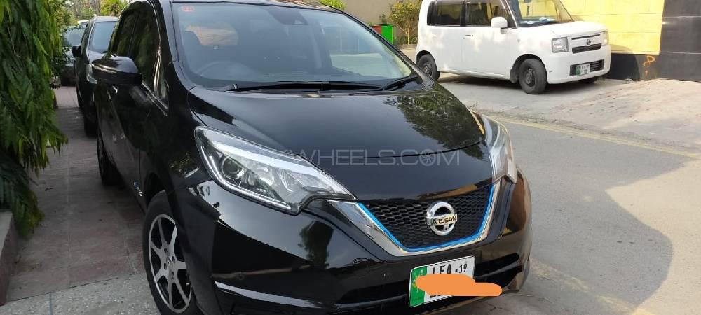 Nissan Note 2017 for Sale in Lahore Nissan Note 2017 for Sale in Lahore Image-2