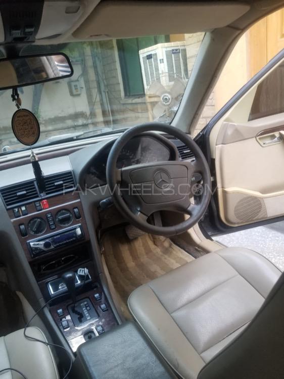 مرسڈیز بینز سی کلاس 1994 for Sale in پشاور مرسڈیز بینز سی کلاس 1994 for Sale in پشاور Image-12