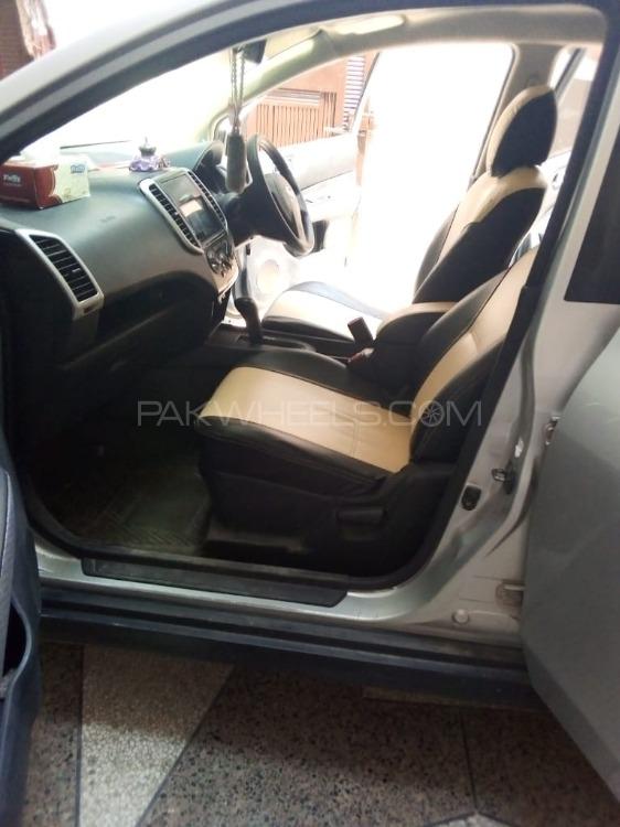 Nissan Wingroad 2013 for Sale in Sara-E-Alamgir Image-1