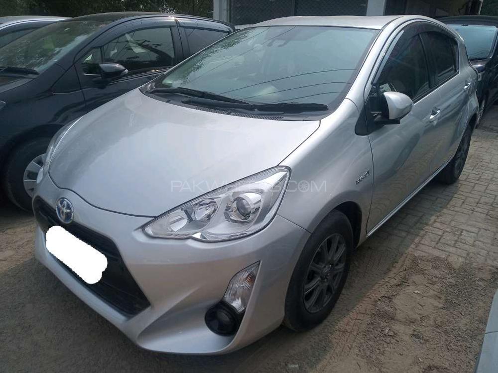 Toyota Aqua 2016 for Sale in Gujranwala Toyota Aqua 2016 for Sale in Gujranwala Image-2