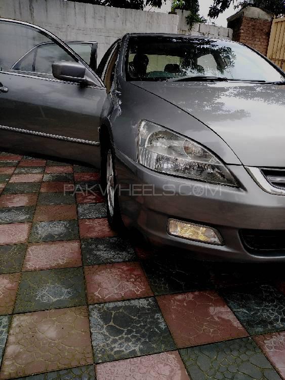 Honda Accord 2005 for Sale in Peshawar Image-1