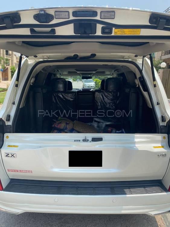 Toyota Land Cruiser 2012 for Sale in Islamabad Toyota Land Cruiser 2012 for Sale in Islamabad Image-9