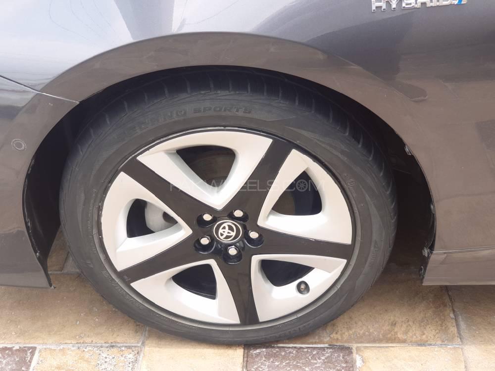 Toyota Prius 2016 for Sale in Lahore Toyota Prius 2016 for Sale in Lahore Image-7