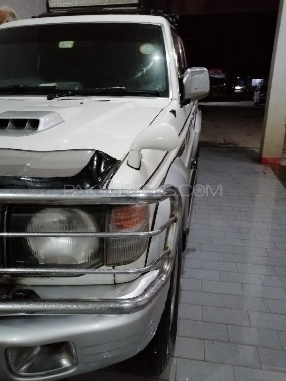 Mitsubishi Pajero 1992 for Sale in Wah cantt Mitsubishi Pajero 1992 for Sale in Wah cantt Image-4