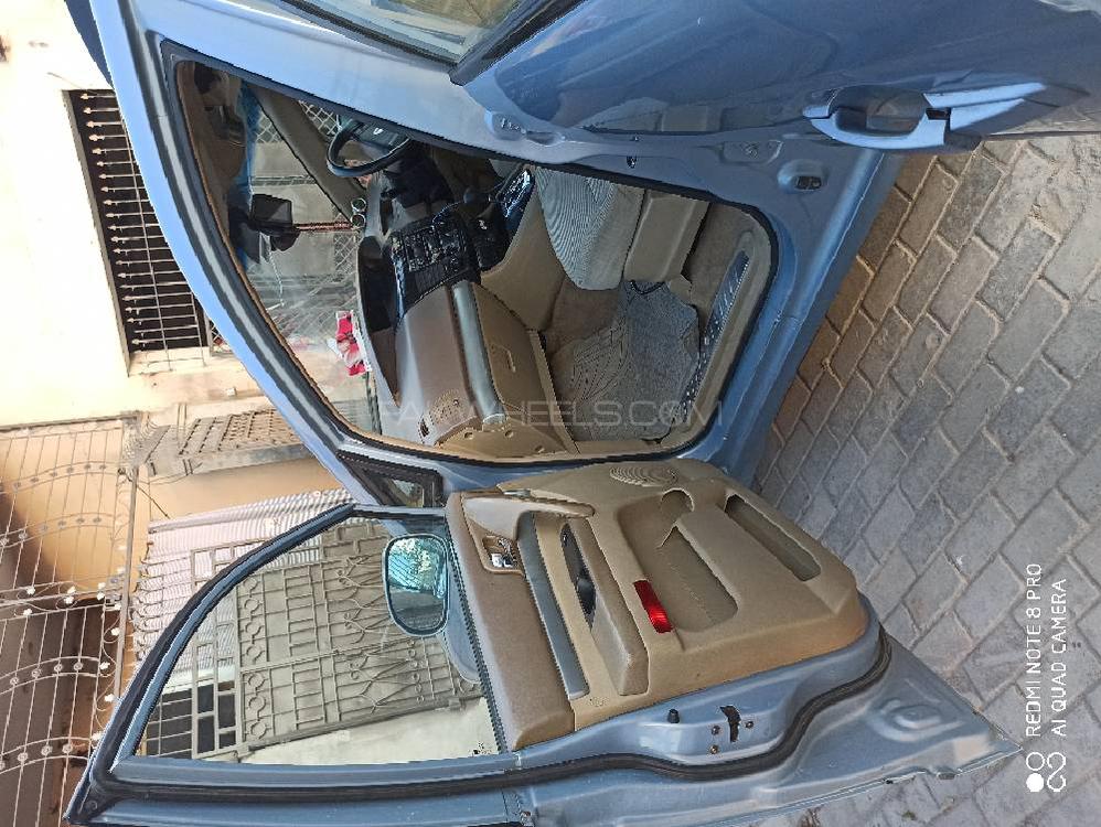 SsangYong Stavic 2006 for Sale in Sargodha SsangYong Stavic 2006 for Sale in Sargodha Image-3