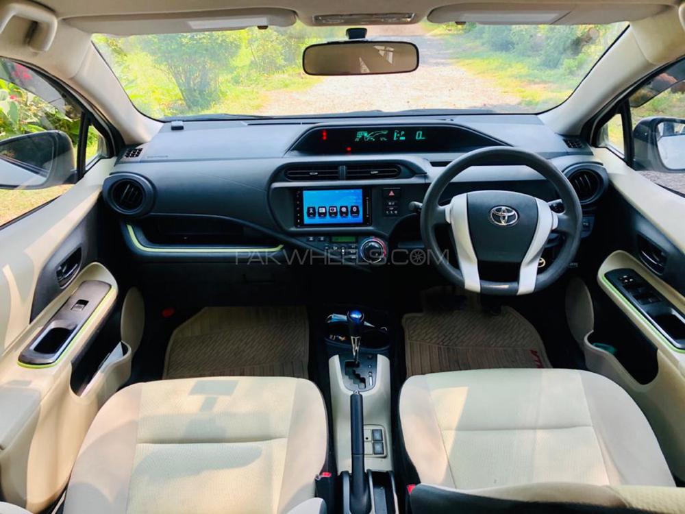 Toyota Aqua 2011 for Sale in Abbottabad Image-1