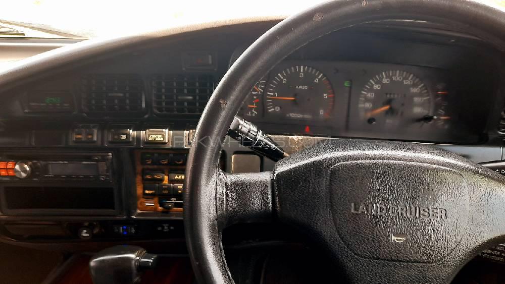 Toyota Land Cruiser 1995 for Sale in D.G.Khan Toyota Land Cruiser 1995 for Sale in D.G.Khan Image-14