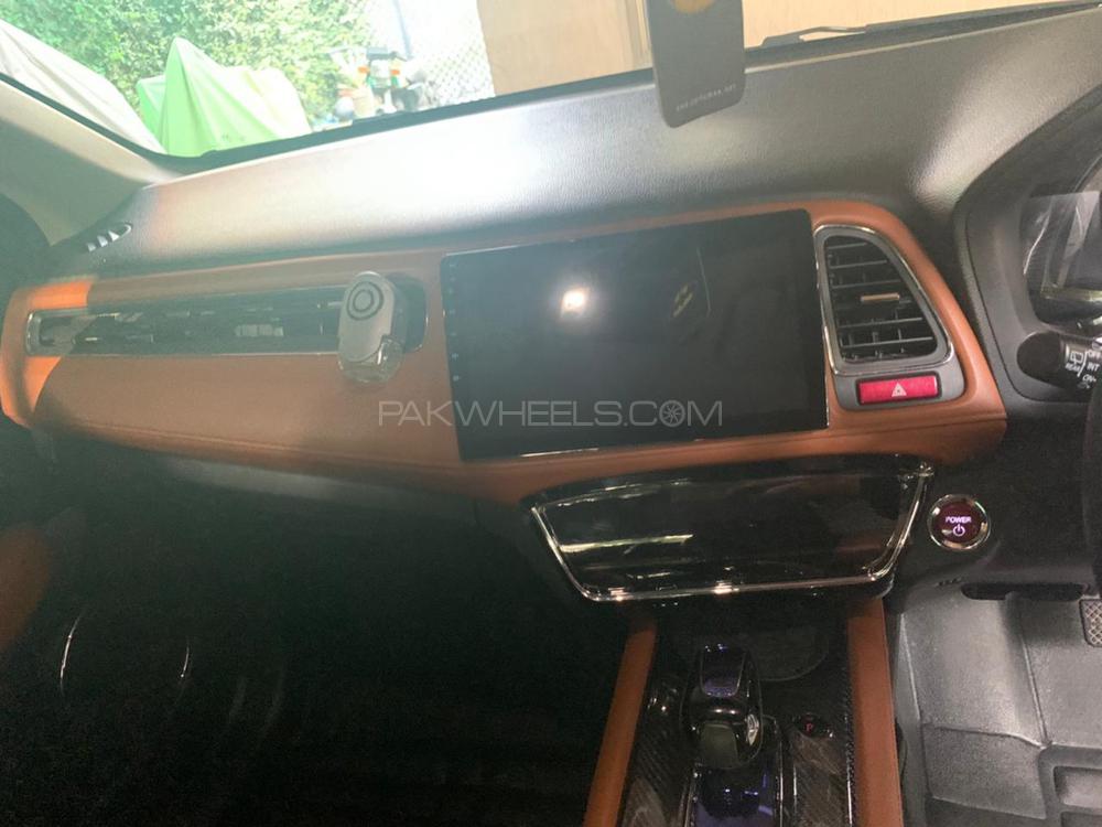 Honda Vezel 2015 for Sale in Lahore Honda Vezel 2015 for Sale in Lahore Image-9