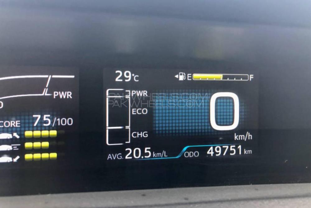 Toyota Prius 2016 for Sale in Rawalpindi Toyota Prius 2016 for Sale in Rawalpindi Image-18