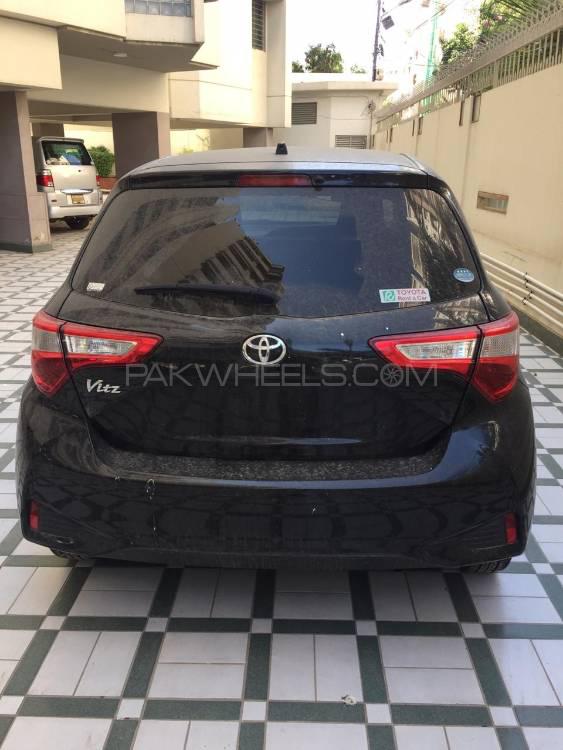 Toyota Vitz 2017 for Sale in Karachi Image-1
