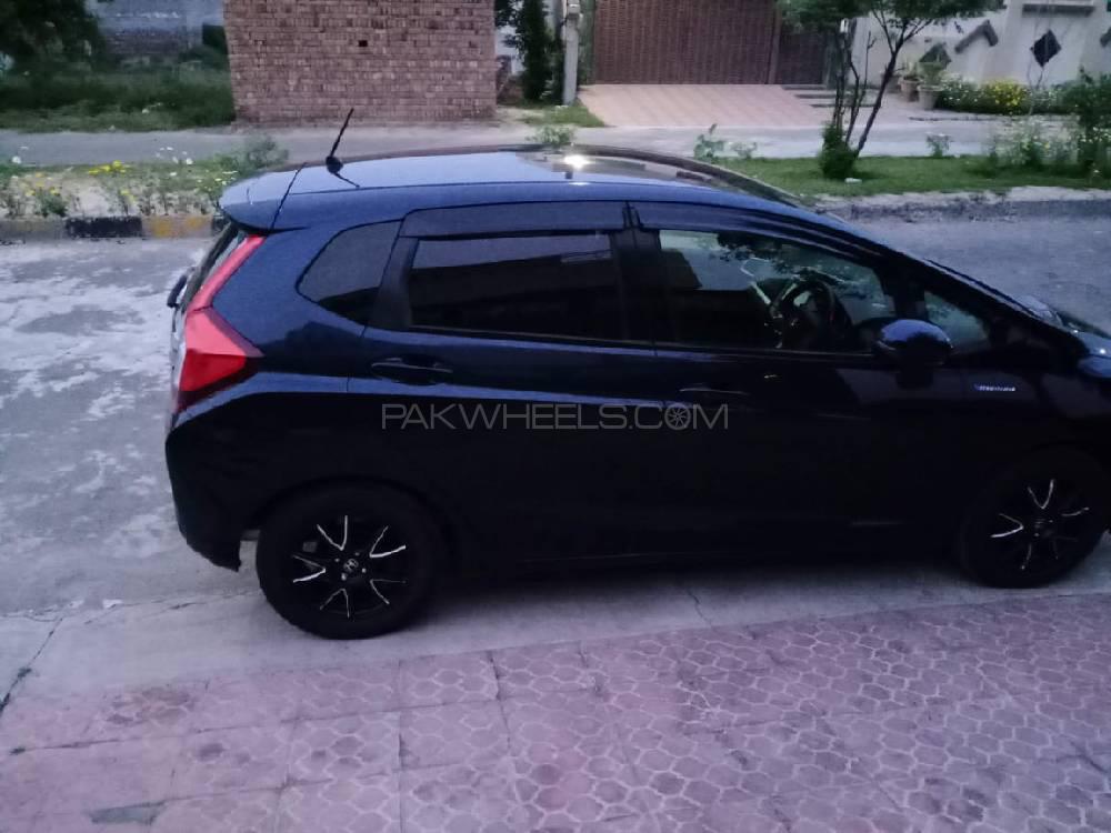 Honda Fit 2015 for Sale in Karachi Honda Fit 2015 for Sale in Karachi Image-7