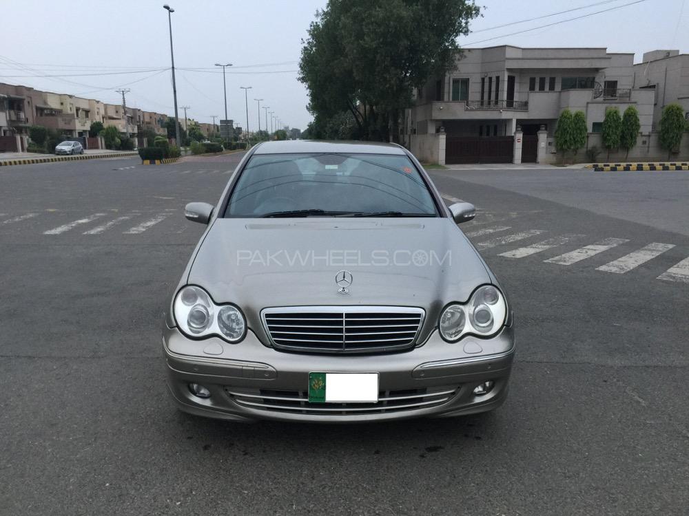 مرسڈیز بینز سی کلاس 2006 for Sale in لاہور مرسڈیز بینز سی کلاس 2006 for Sale in لاہور Image-2