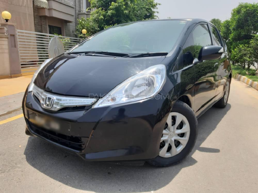 Honda Fit 2011 for Sale in Lahore Image-1