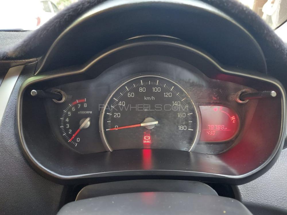 Suzuki Cultus 2017 for Sale in Hyderabad Suzuki Cultus 2017 for Sale in Hyderabad Image-12