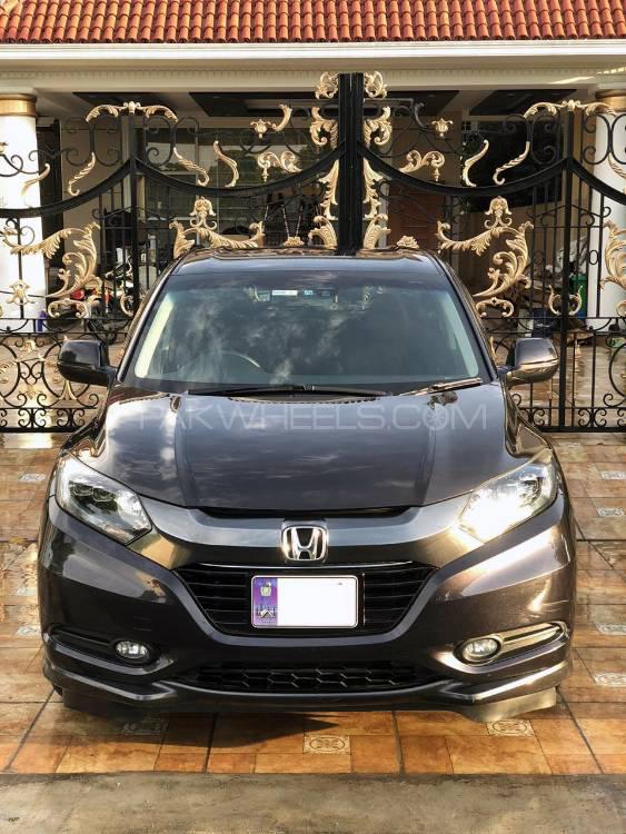 Honda Vezel 2014 for Sale in Lahore Image-1