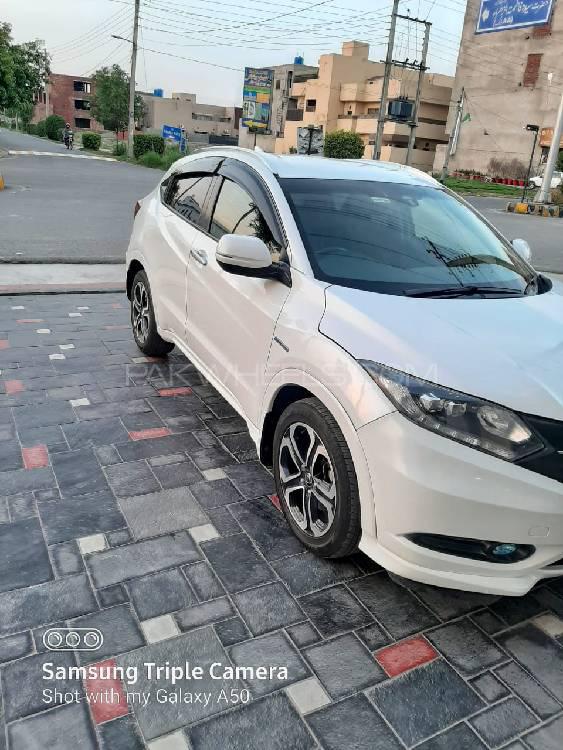 Honda Vezel 2014 for Sale in Lahore Image-1