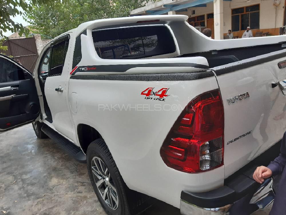 Toyota Hilux 2020 for Sale in Peshawar Toyota Hilux 2020 for Sale in Peshawar Image-6