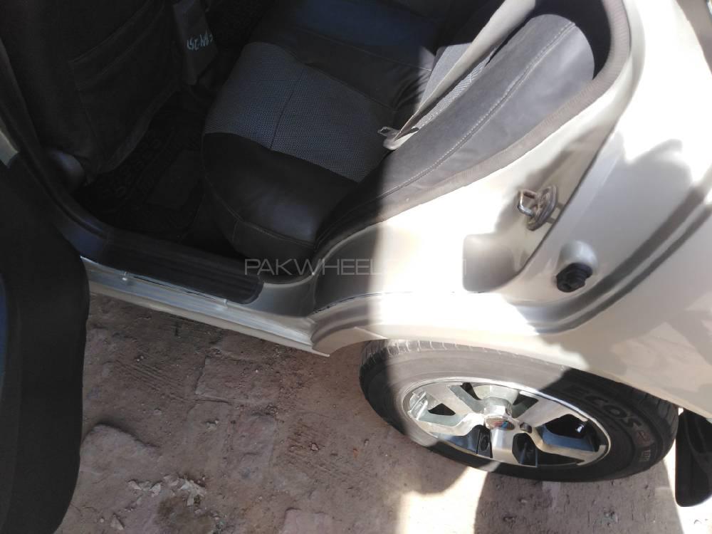 Nissan Sunny 2001 for Sale in Jaranwala Nissan Sunny 2001 for Sale in Jaranwala Image-10