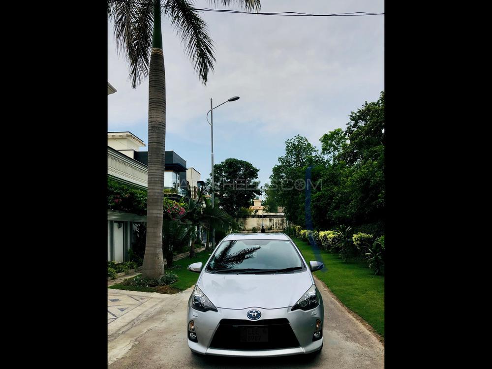 Toyota Aqua 2013 for Sale in Peshawar Image-1