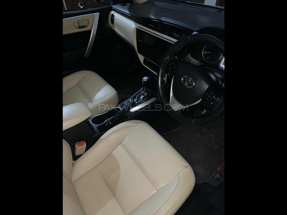 Toyota Corolla 2017 for Sale in Faisalabad Toyota Corolla 2017 for Sale in Faisalabad Image-11