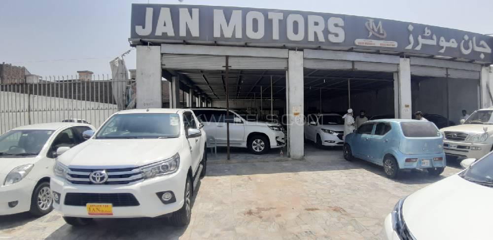 Toyota Hilux 2018 for Sale in Peshawar Toyota Hilux 2018 for Sale in Peshawar Image-10