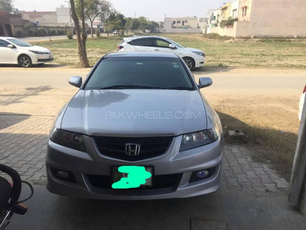 Honda Accord 2004 for Sale in Lahore Image-1