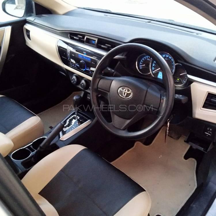 Toyota Corolla 2017 for Sale in Peshawar Toyota Corolla 2017 for Sale in Peshawar Image-5