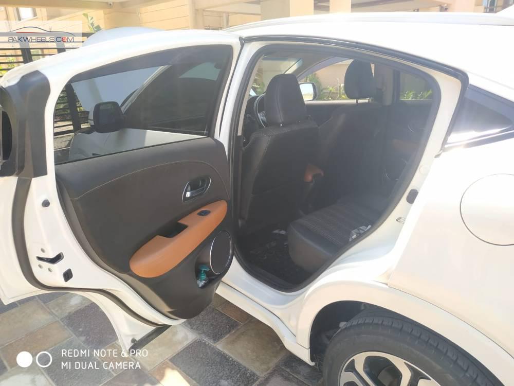 Honda Vezel 2016 for Sale in Islamabad Honda Vezel 2016 for Sale in Islamabad Image-13