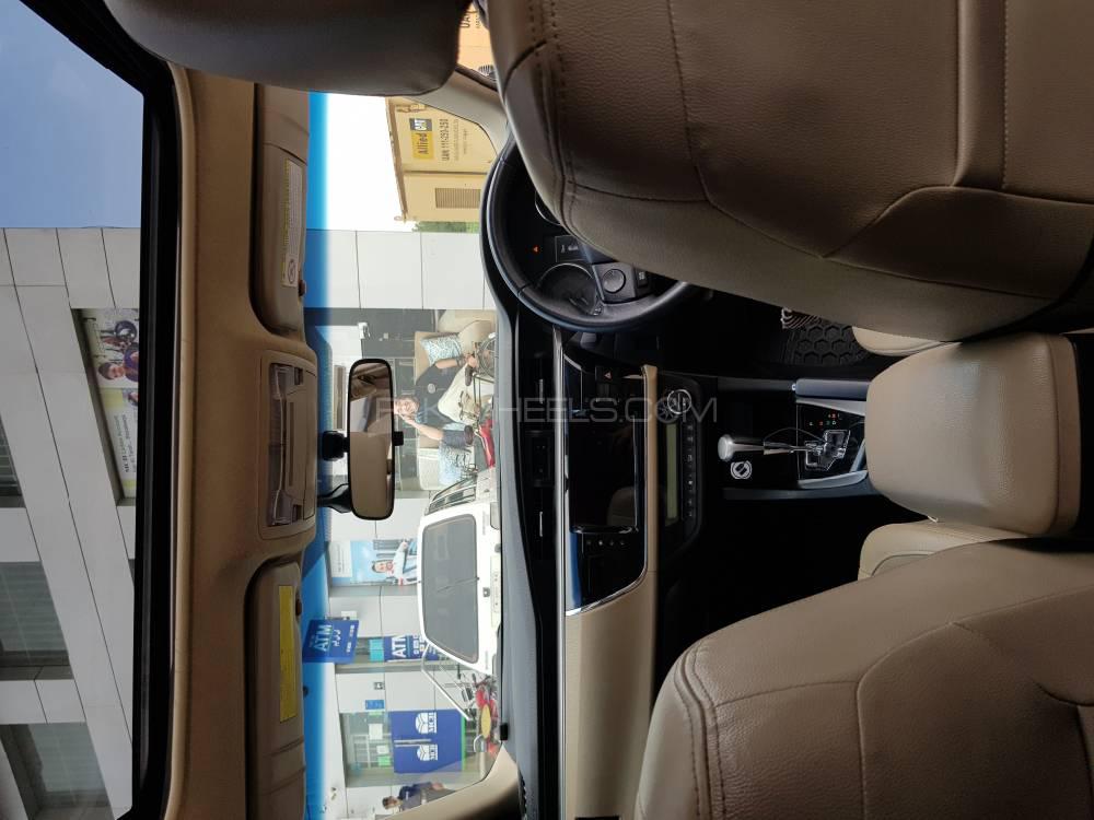 Toyota Corolla 2017 for Sale in Peshawar Toyota Corolla 2017 for Sale in Peshawar Image-10