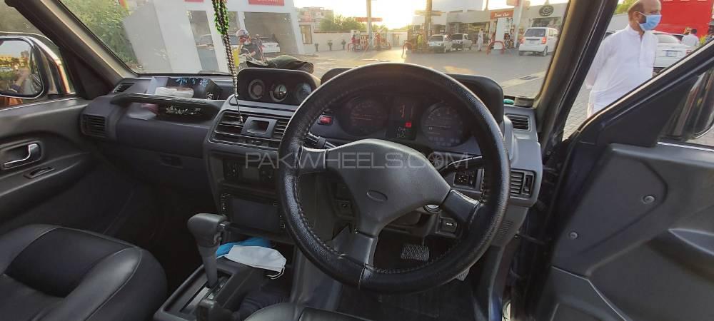Mitsubishi Pajero 1993 for Sale in Islamabad Mitsubishi Pajero 1993 for Sale in Islamabad Image-9