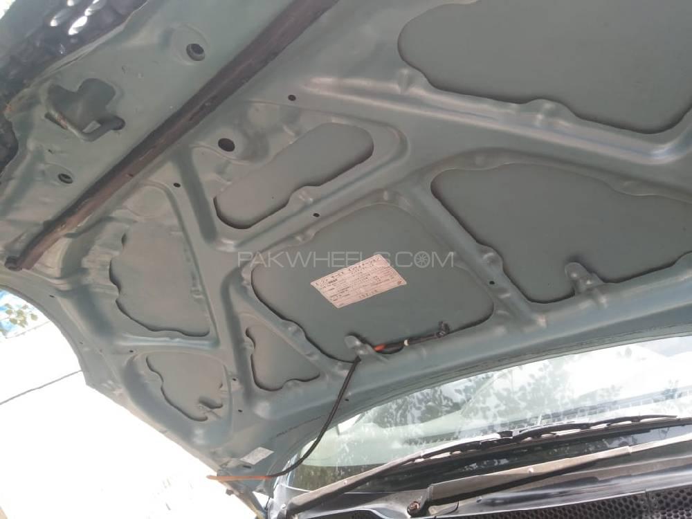 Toyota Vitz 2001 for Sale in Nowshera Toyota Vitz 2001 for Sale in Nowshera Image-5