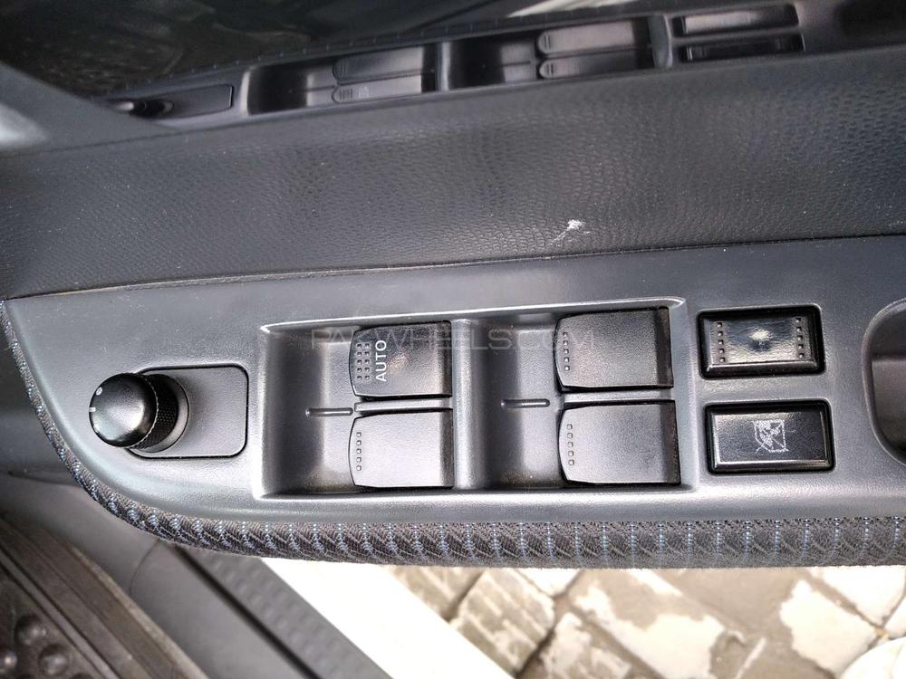 Suzuki Swift 2015 for Sale in Lahore Suzuki Swift 2015 for Sale in Lahore Image-12