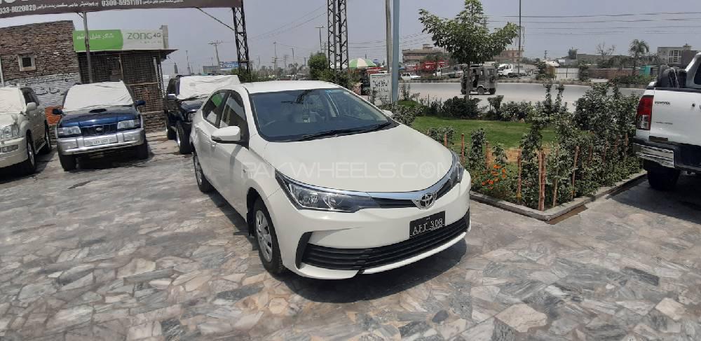 Toyota Corolla 2017 for Sale in Peshawar Toyota Corolla 2017 for Sale in Peshawar Image-4