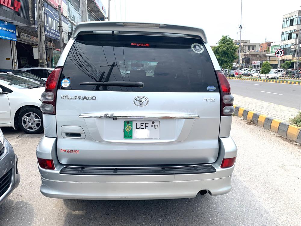Toyota Prado 2004 for Sale in Lahore Toyota Prado 2004 for Sale in Lahore Image-5