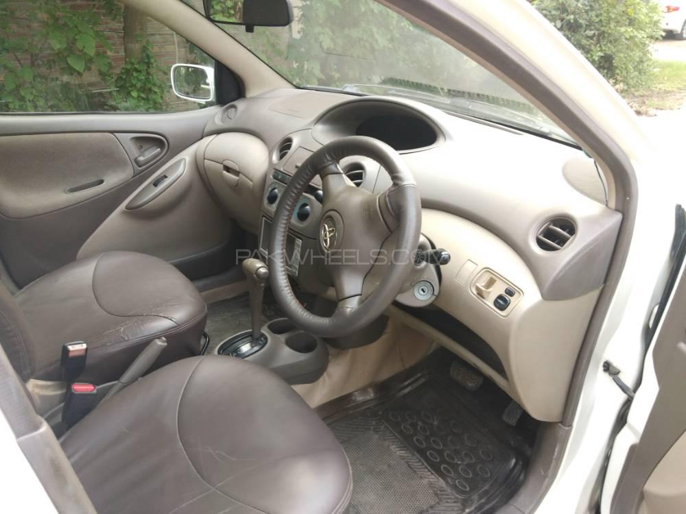 Toyota Platz 2004 for Sale in Lahore Toyota Platz 2004 for Sale in Lahore Image-6