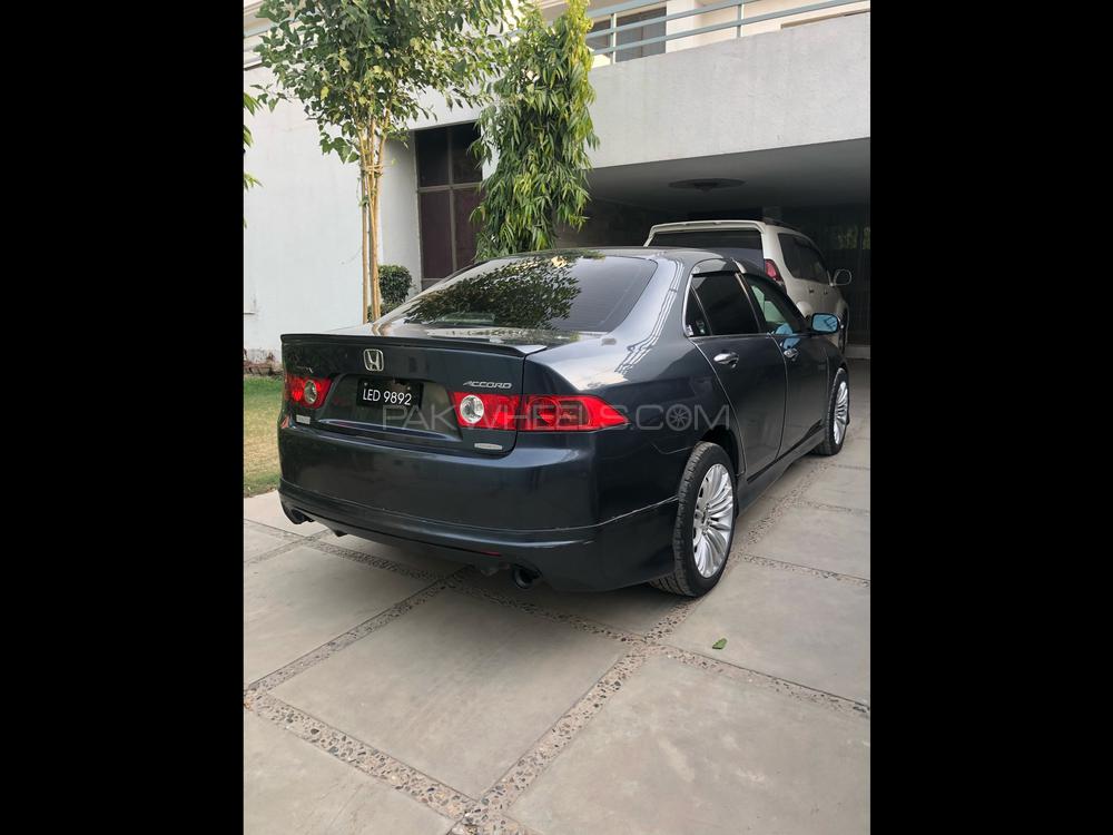 Honda Accord 2004 for Sale in Faisalabad Image-1