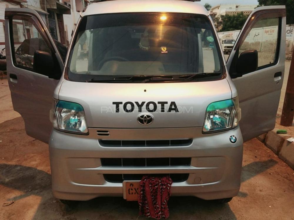 Toyota Pixis Van 2018 for Sale in Karachi Image-1
