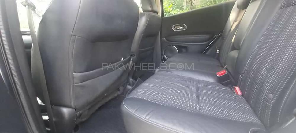 Honda Vezel 2014 for Sale in Lahore Honda Vezel 2014 for Sale in Lahore Image-3