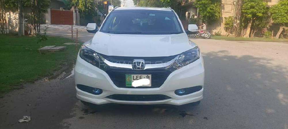 Honda Vezel 2014 for Sale in Lahore Image-1