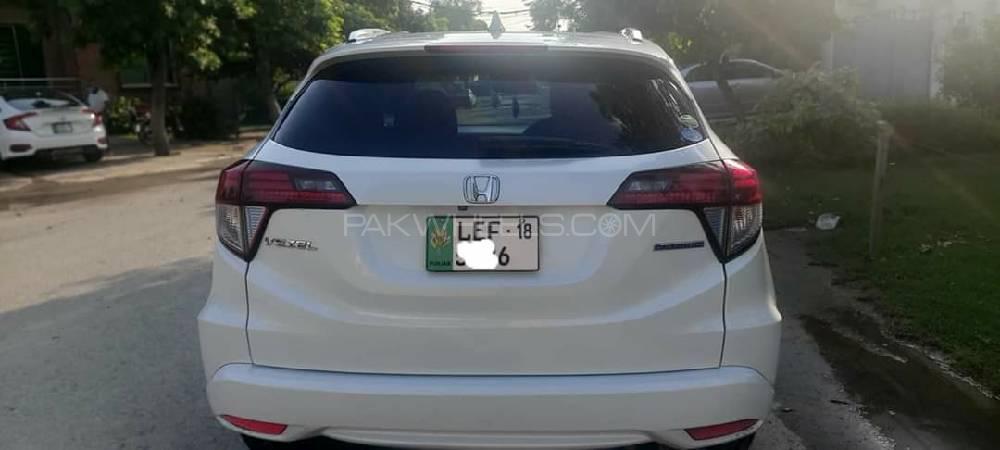 Honda Vezel 2014 for Sale in Lahore Honda Vezel 2014 for Sale in Lahore Image-11