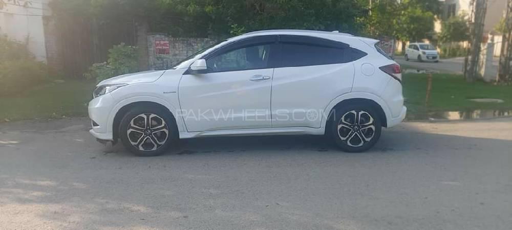 Honda Vezel 2014 for Sale in Lahore Honda Vezel 2014 for Sale in Lahore Image-2