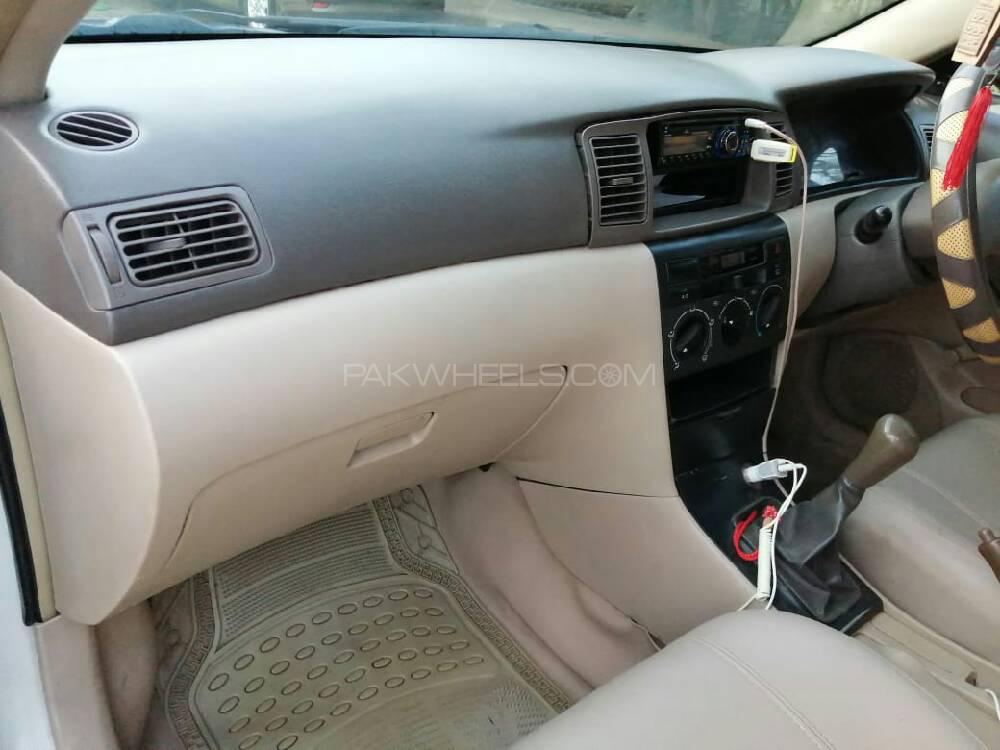 Toyota Corolla 2004 for Sale in Attock Toyota Corolla 2004 for Sale in Attock Image-3