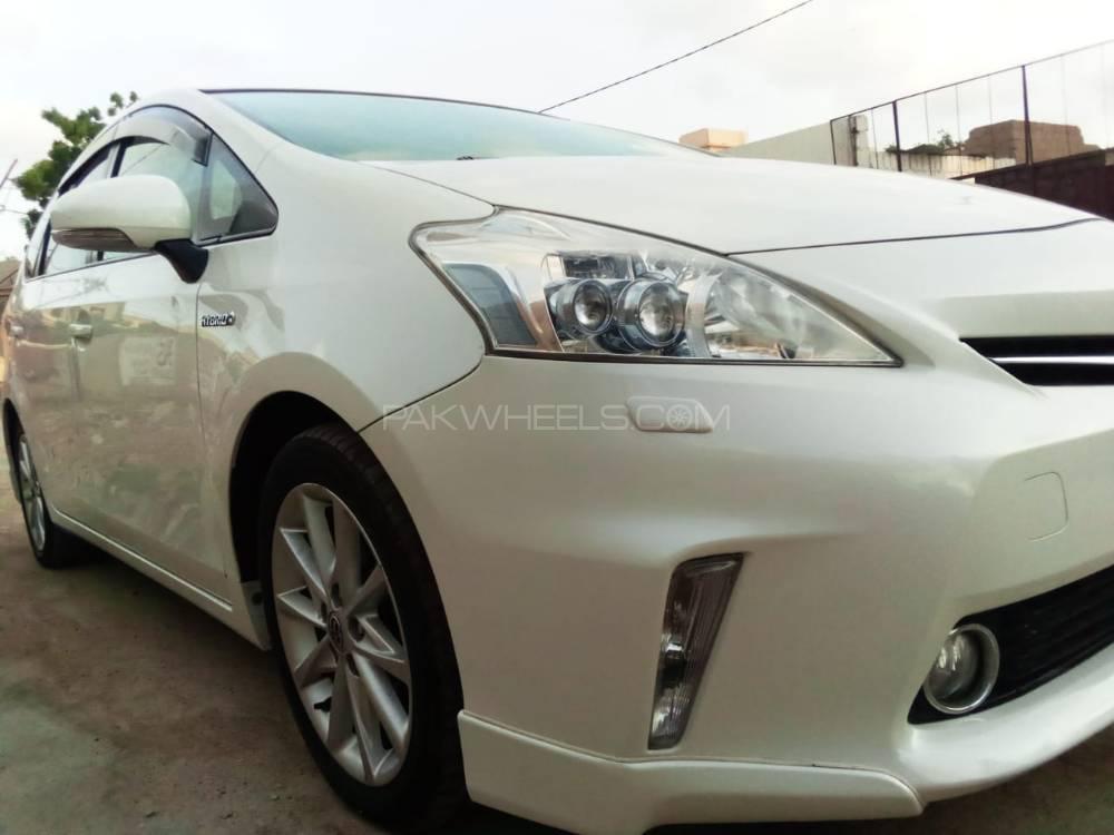 Toyota Prius 2012 for Sale in Karachi Toyota Prius 2012 for Sale in Karachi Image-6