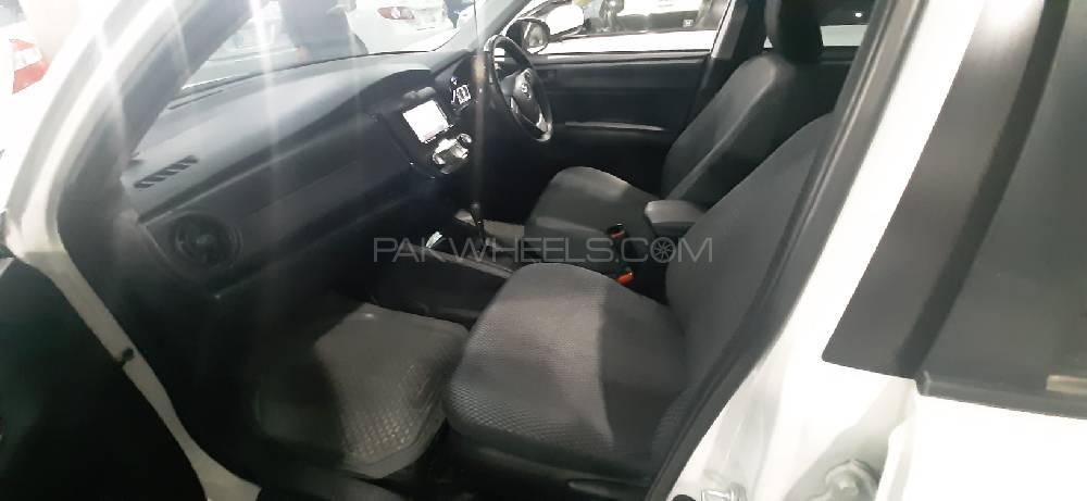 Toyota Corolla Axio 2016 for Sale in Peshawar Toyota Corolla Axio 2016 for Sale in Peshawar Image-4