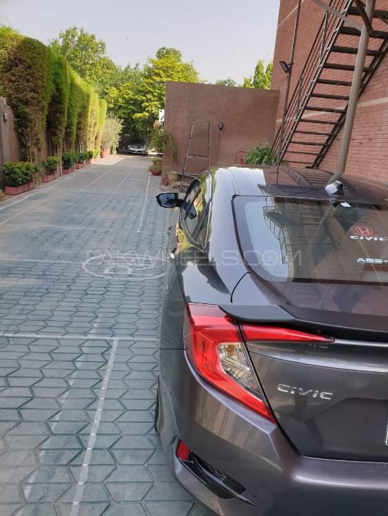 Honda Civic - 2016  Honda Civic - 2016  Image-3