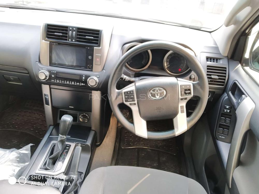 Toyota Prado 2013 for Sale in Lahore Toyota Prado 2013 for Sale in Lahore Image-8