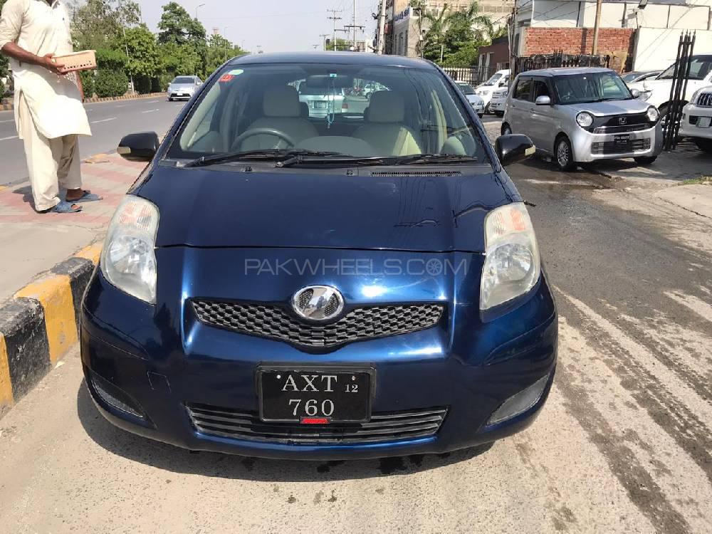 Toyota Vitz 2008 for Sale in Lahore Image-1